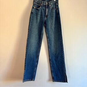 Gap 90’s loose high rise jeans Size: 24